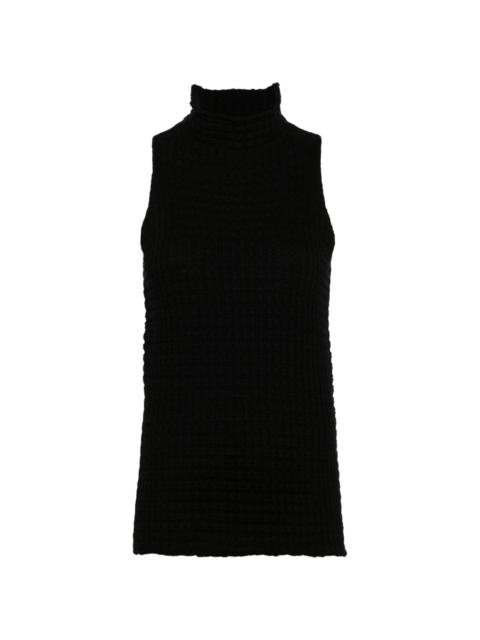 sleeveless knitted top