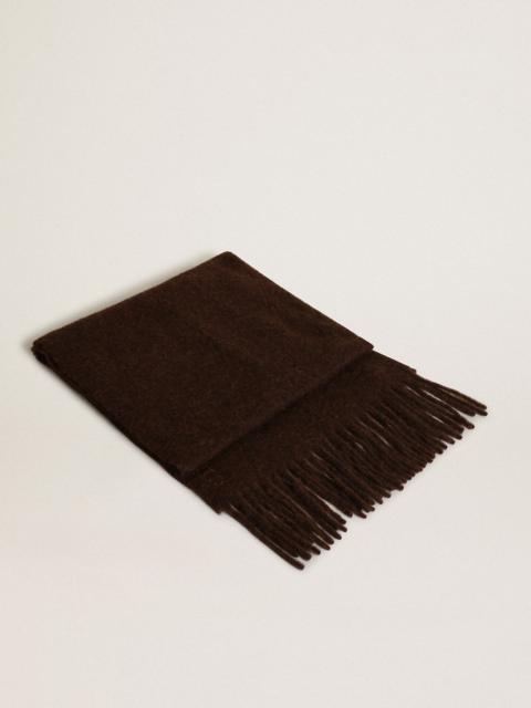 Coffee-colored wool scarf with fringe and ‘Golden’ lettering