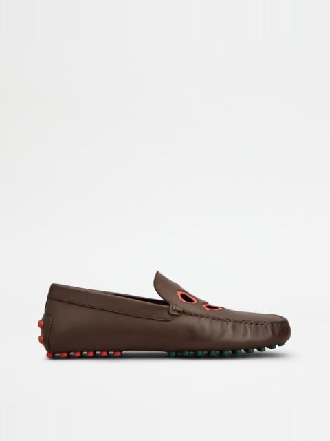 Tod's GOMMINO LOAFERS IN LEATHER - BROWN