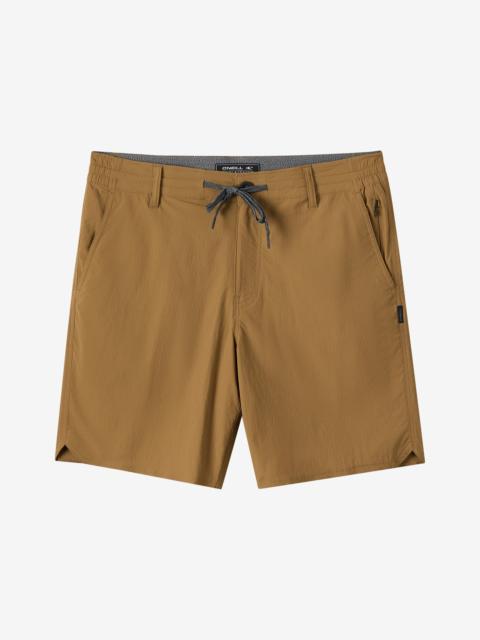 O'Neill TRVLR Halfback 18" Hybrid Shorts
