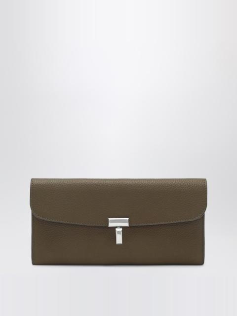 TOTEME Taupe grained-leather T-lock wallet
