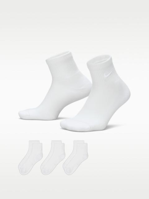 Nike Nike Everyday Elevated Ankle Socks (3 Pairs)