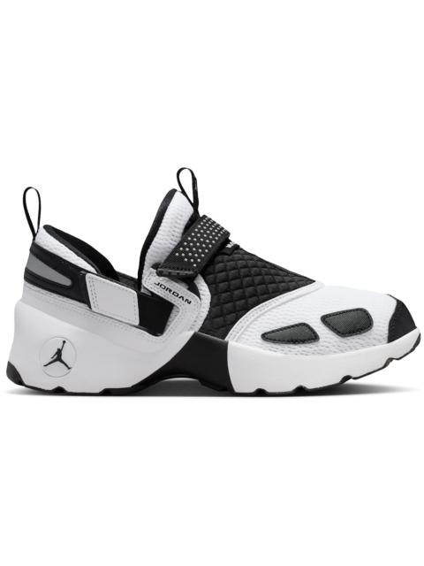 Jordan Trunner LX White Black (Women's)