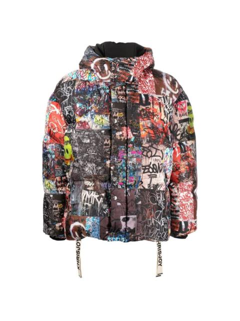 graffiti-print hooded puffer jacket