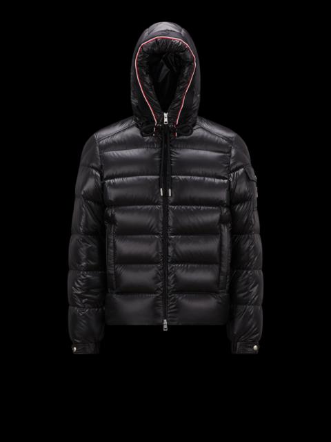 Moncler Pavin Short Down Jacket