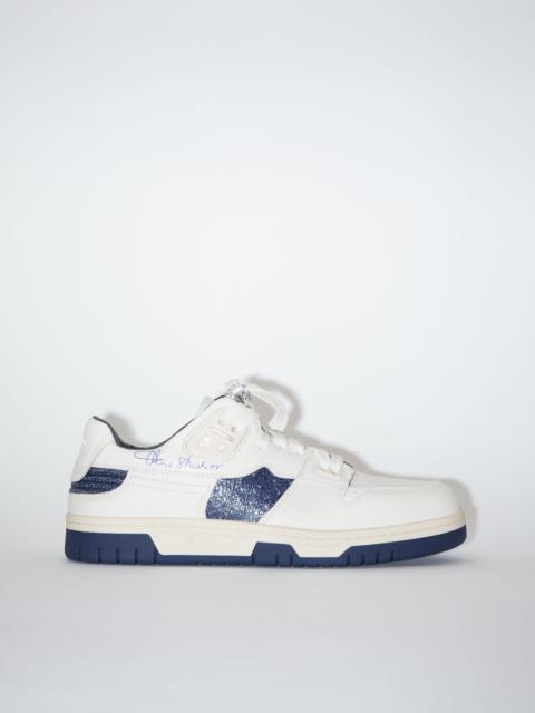 Acne Studios Low top leather sneakers - White/blue