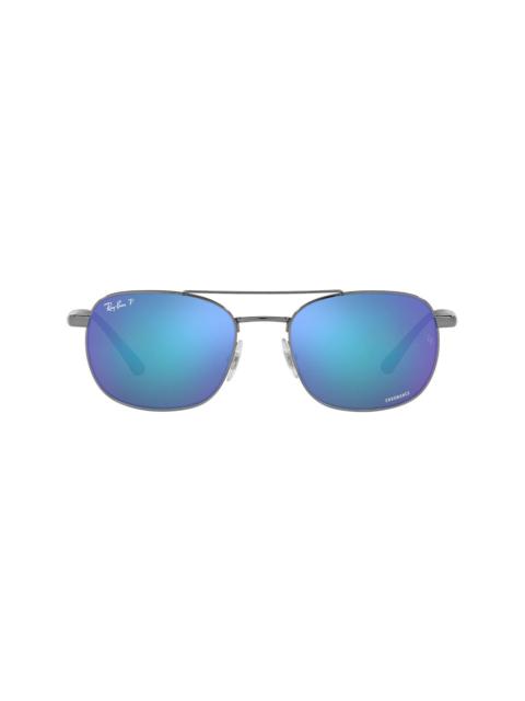 aviator-frame sunglasses