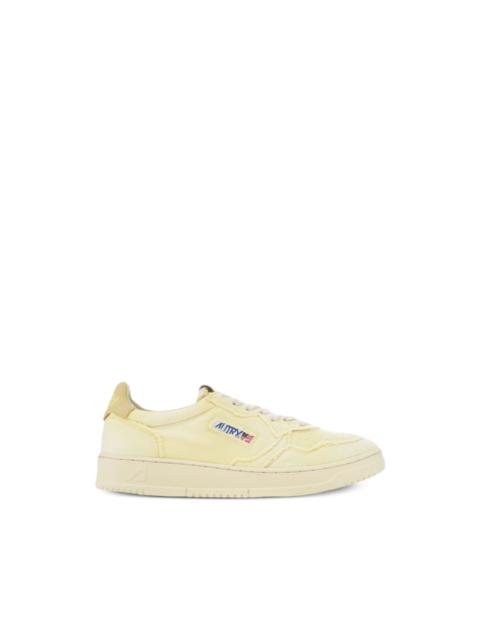 AUTRY Medalist Low frayed sneakers