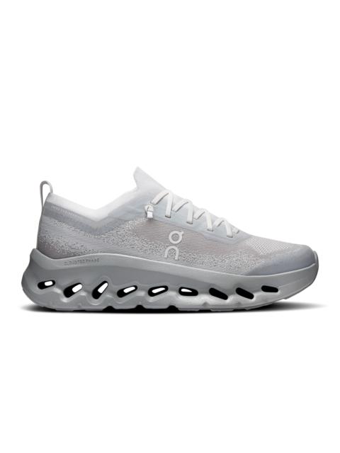 On Cloudtilt Moon