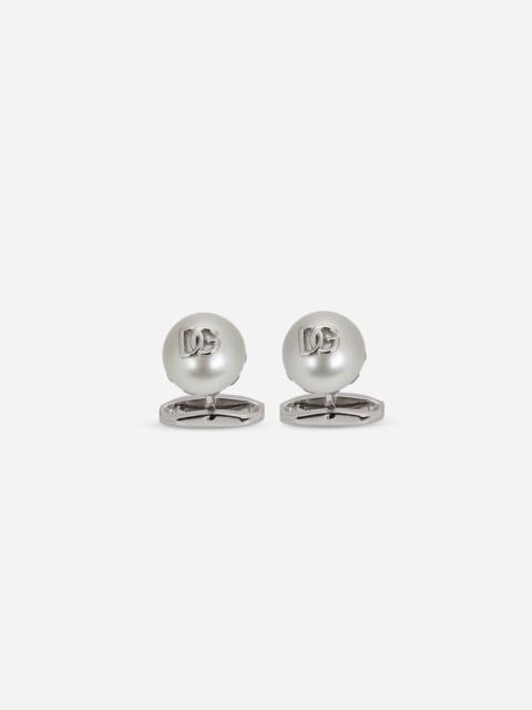 Cufflinks with pearl and DG logo