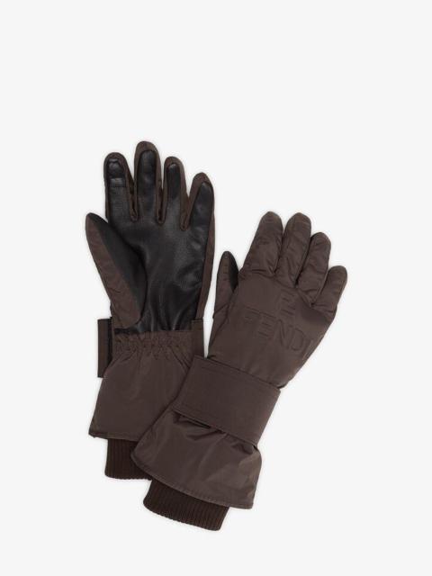 FENDI Brown tech nylon gloves