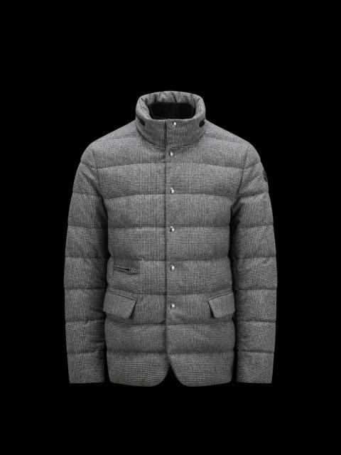 Moncler Danthonie Short Down Jacket