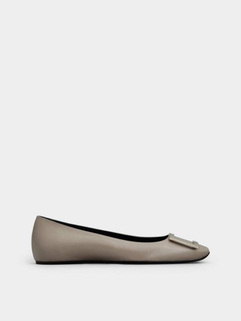 Roger Vivier Trompette Metal Buckle Ballerinas in Leather