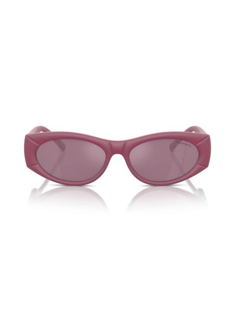 55mm Oval Sunglasses in Fuchsia /Violet