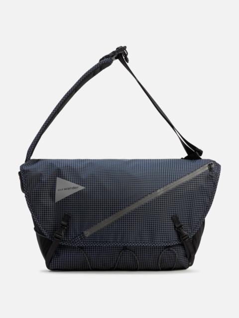 and Wander OCEAN RIP MESSENGER BAG