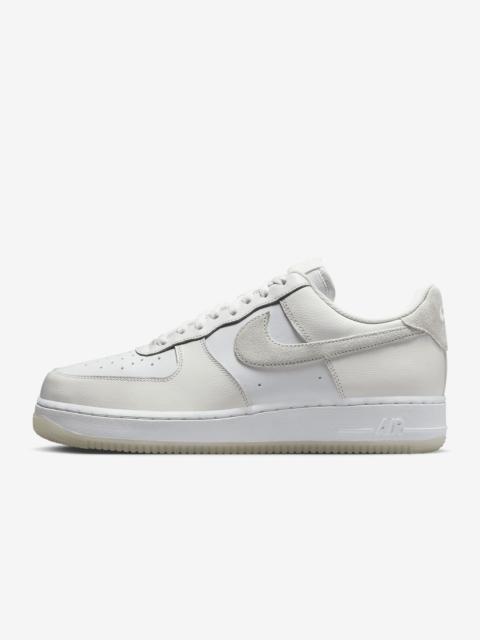 Nike Men's Air Force 1 '07 LV8 Shoes