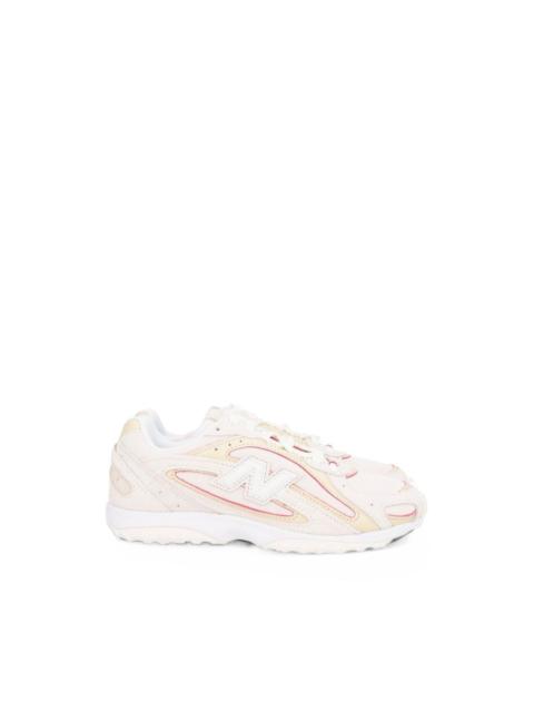 New Balance 204 suede-panel shoes