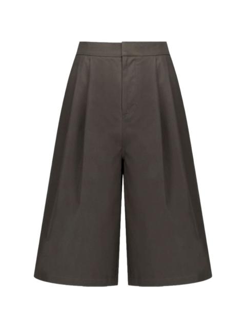 AMOMENTO two-tuck wide-leg shorts