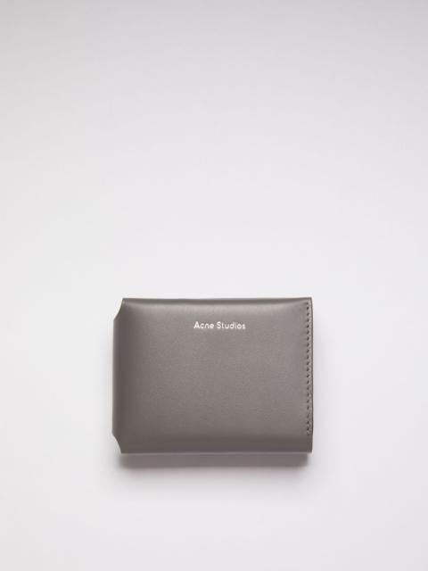 Acne Studios Leather trifold wallet - Dark grey