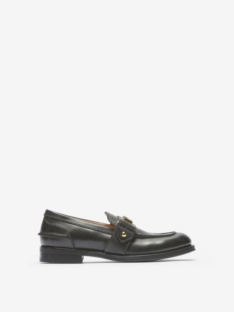 N°21 LOGO-PLAQUE LEATHER LOAFERS