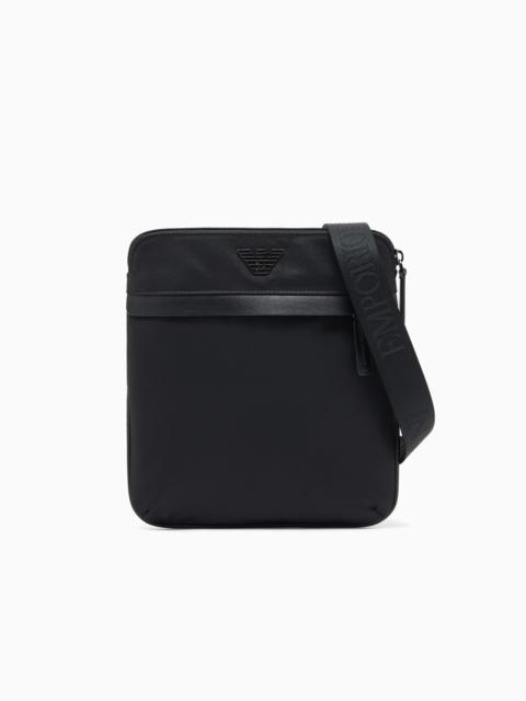 EMPORIO ARMANI MESSENGER 부대