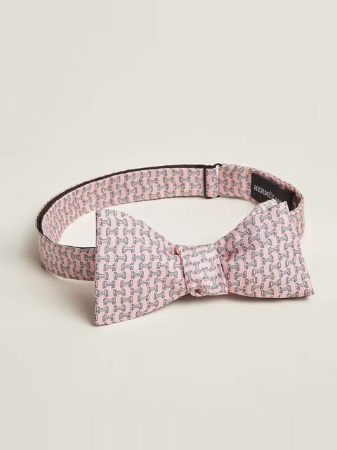 Hermès H en Relief bow tie
