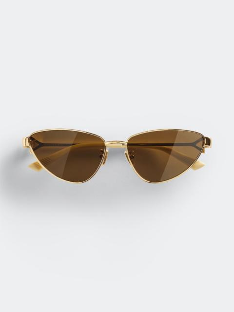 Bottega Veneta turn cat-eye sunglasses