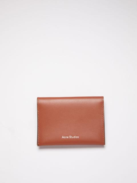 Acne Studios Bifold card holder - Almond brown