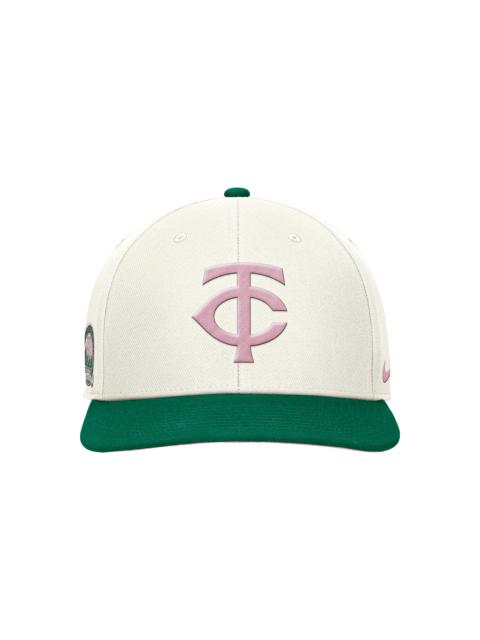 Nike Mlb Minnesota Twins Sail Pro Performance Snapback Hat "Cream / Green / Pink" NB09 0CSG TIS 5YJ