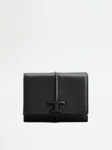 Tod's T TIMELESS WALLET IN LEATHER - BLACK