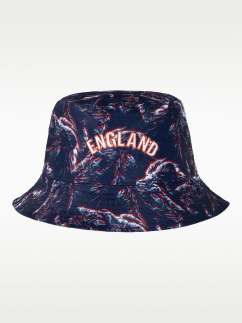 Nike Nike Apex Soccer Reversible Bucket Hat