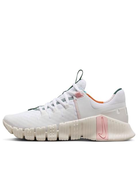 (WMNS) Nike Free Metcon 5 'White Pink Blood' FN8920-161