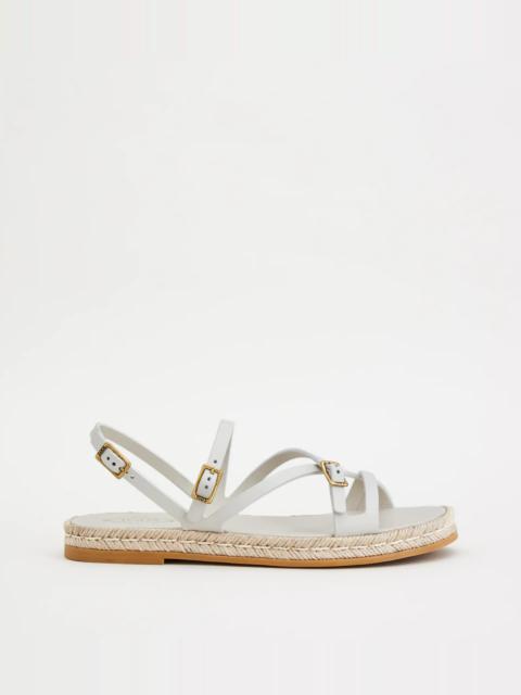 Tod's SANDALS IN LEATHER - WHITE