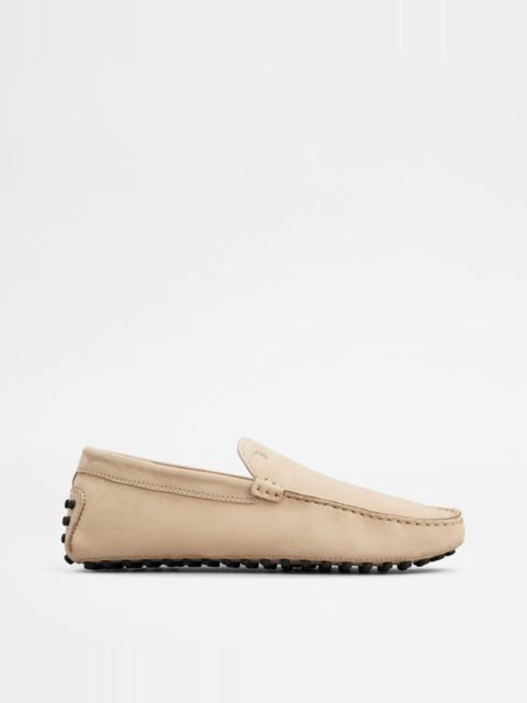 Tod's GOMMINO DRIVING SHOES IN NUBUCK - BEIGE