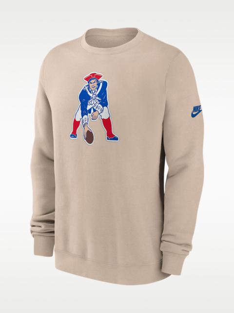 Nike New England Patriots Rewind Club Men's Nike NFL Pullover Crew