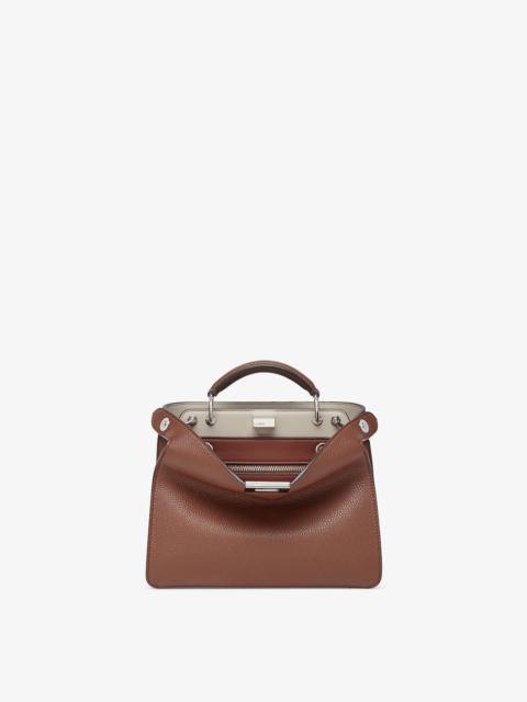 FENDI Small iconic Peekaboo ISeeU bag, made of brown Cuoio Romano leather with contrasting light gray inte
