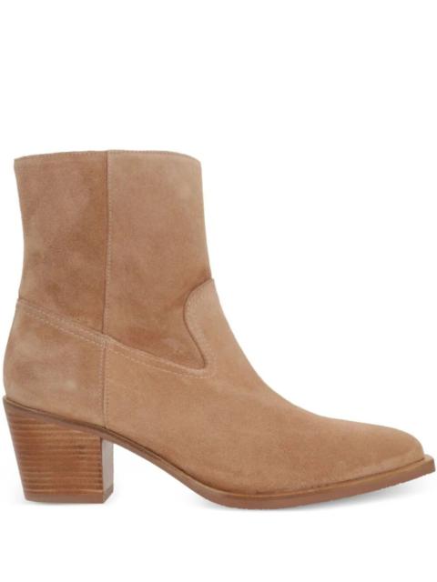 Stuart Weitzman The TATE BOOTIE, a stunning shoe from STUART WEITZMAN, embodies elegance and sophistication. Crafted