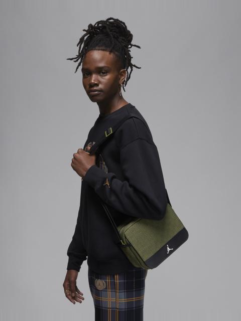 Jordan Jordan Monogram Mini Messenger Bag Messenger Bag (3.6L)