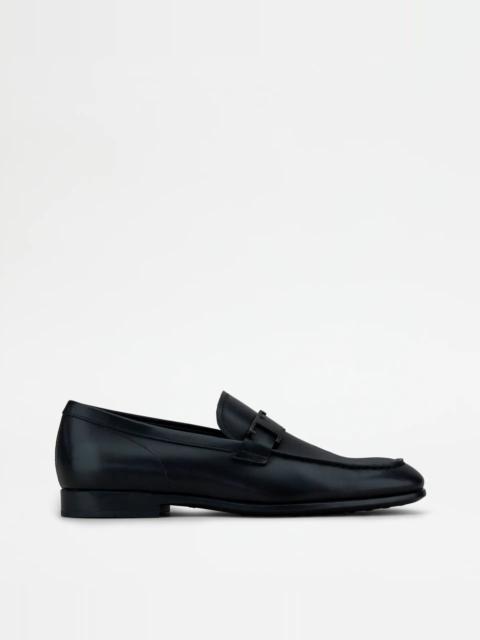 Tod's LOAFERS IN LEATHER - BLACK