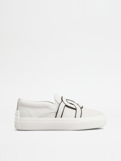 Tod's KATE SLIP-ONS IN LEATHER - WHITE