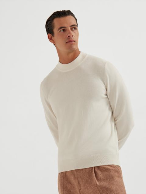 Cashmere mock neck sweater