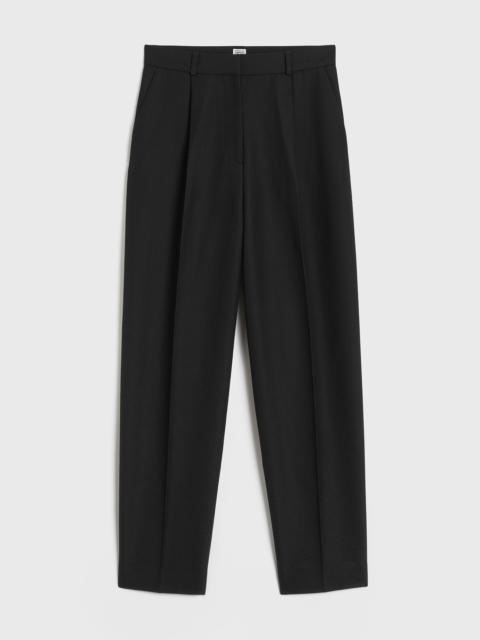 Single-pleat tapered trousers black