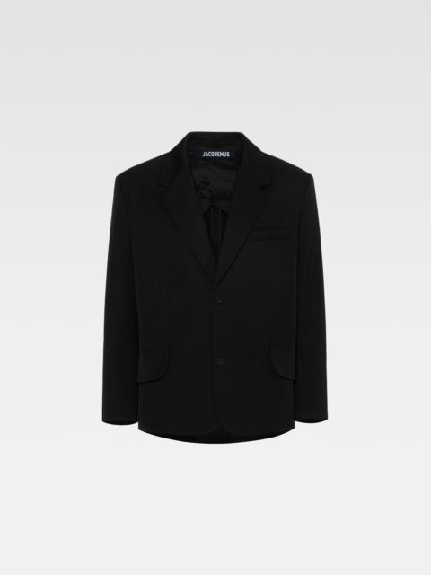JACQUEMUS La veste Titolo