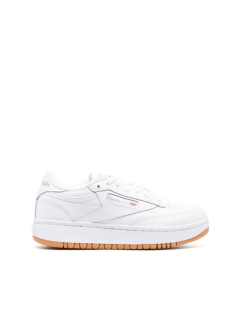 Reebok logo-patch low-top sneakers