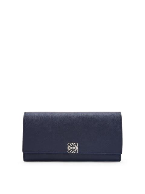 Anagram continental wallet in pebble grain calfskin