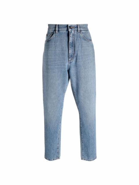 tapered-leg jeans