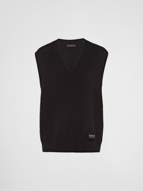 Wool and cashmere knit vest