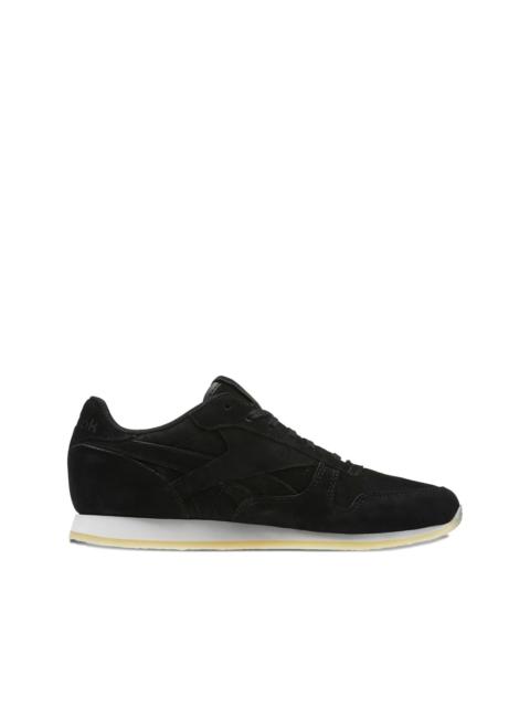 Reebok leather sneakers