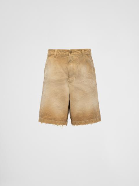 Garment-dyed Bermudas