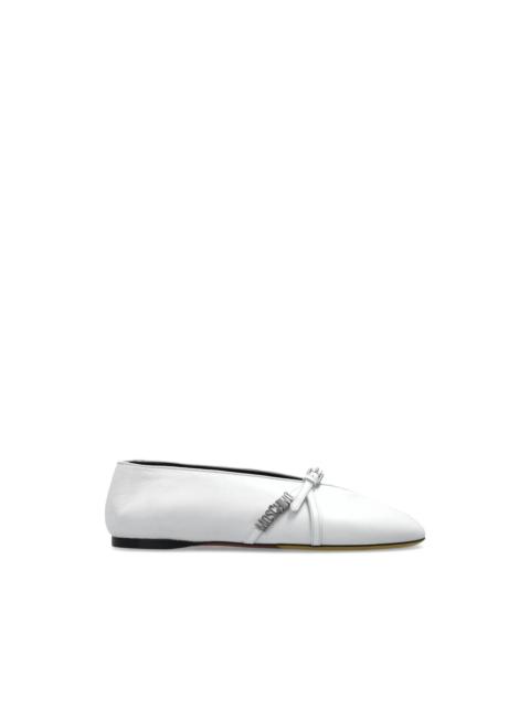 Moschino log-plaque leather ballet flats
